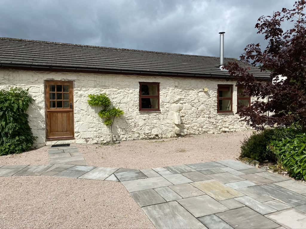 front view of the bothy cottage